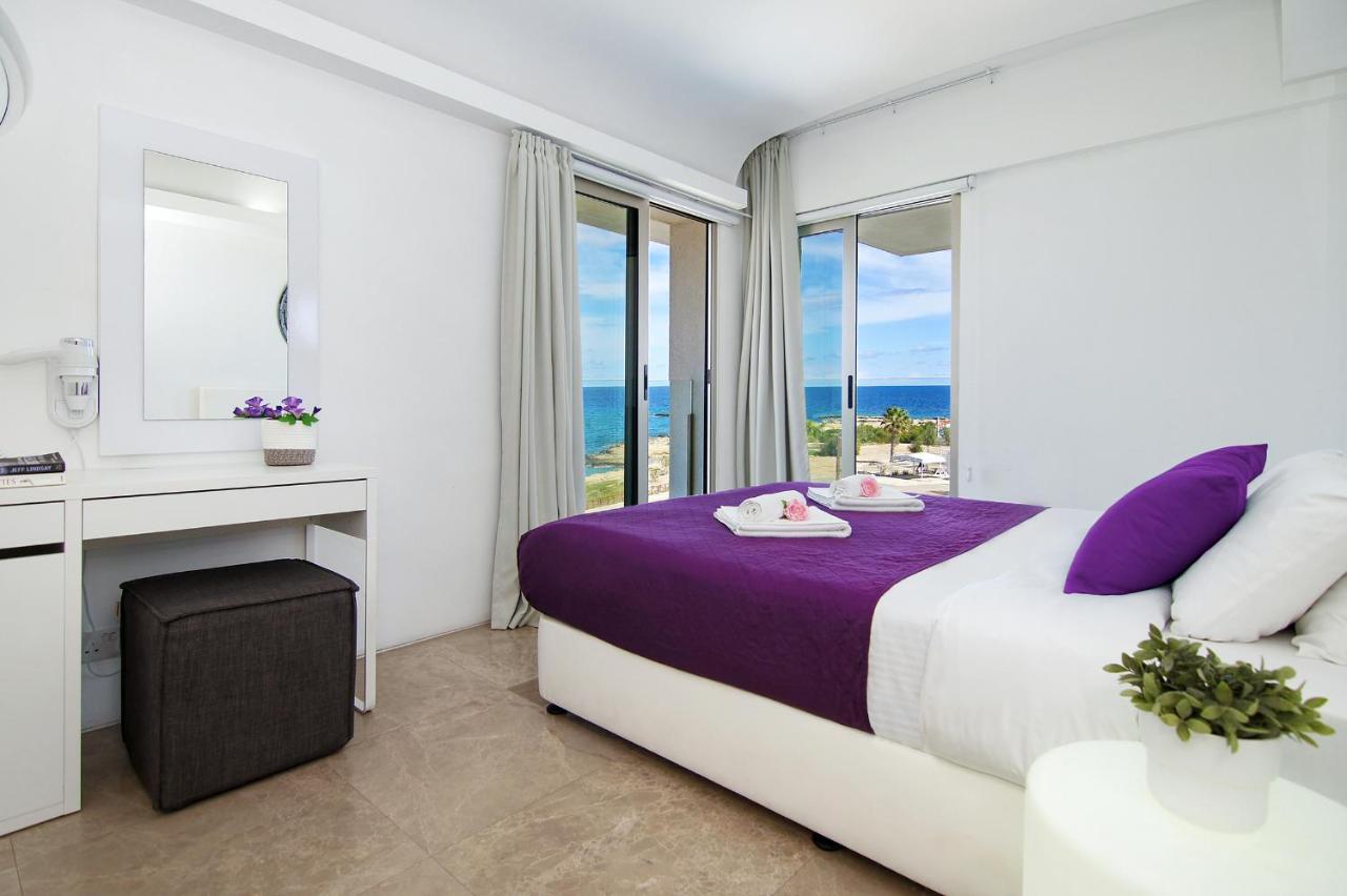 Apartment Josephine - Beachfront โปรทาราส ภายนอก รูปภาพ
